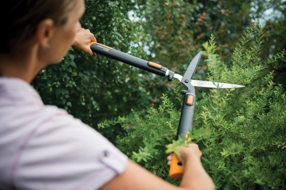 Fiskars SmartFit Teleskop-Heckenschere HS86, 1013565